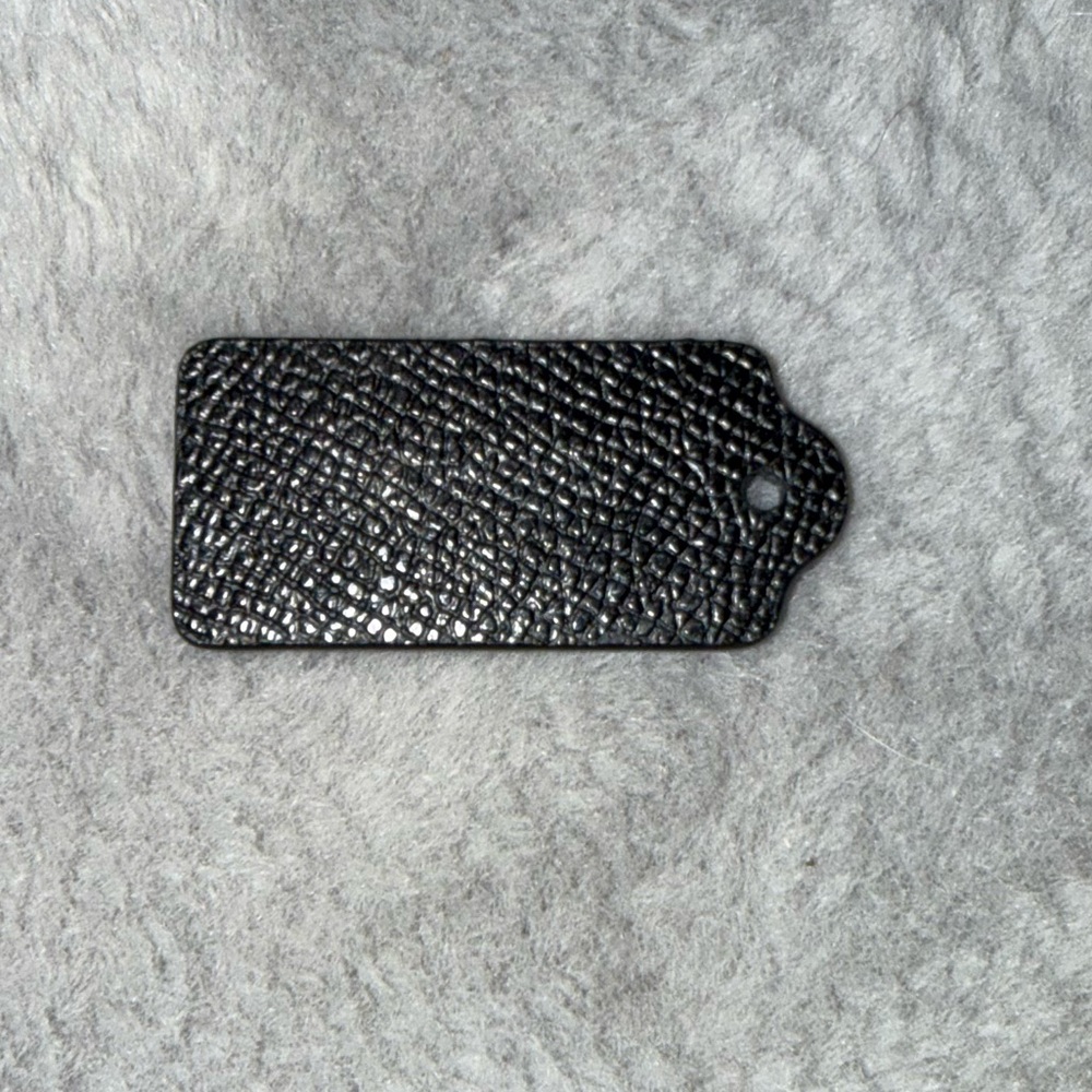 Coach Black Textured Hang Tag - Picture 2 of 4